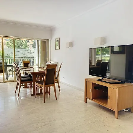 公寓 130m2 Terrasses, Jardin, 4chambres, Climatisation 戛纳