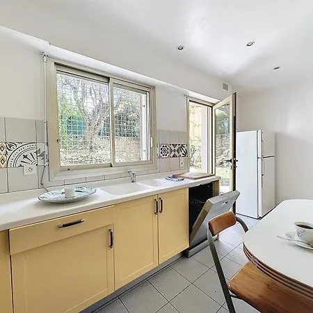 130m2 Terrasses, Jardin, 4chambres, Climatisation *